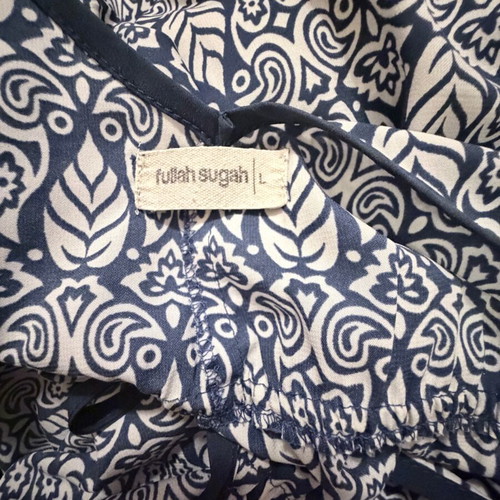 Kaftan Fullah Sugah Large like new, white and navy blue with boho prints
