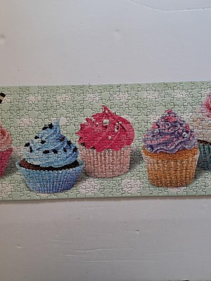 Cupcakes puzzle used, 500 pieces, Ravensburger