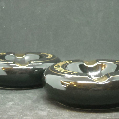 Pair of used promotional ashtrays "Champange George Goulet" porcelain