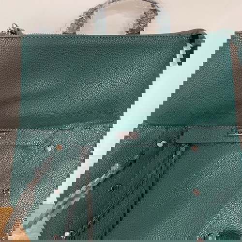 Τσάντα πλάτης Doca καινούργια, πράσινη με σακουλάκι αποθήκευσης