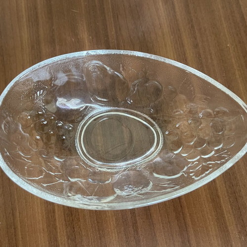 Vintage glass bowls avocado-shaped with embossed fruit designs, like new