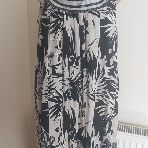 Lisa Campione summer dress like new, black and white embroidered