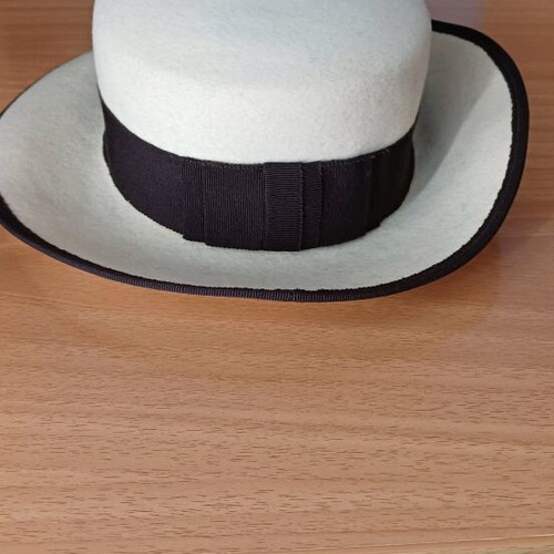 Women's hats new without tags from Austria