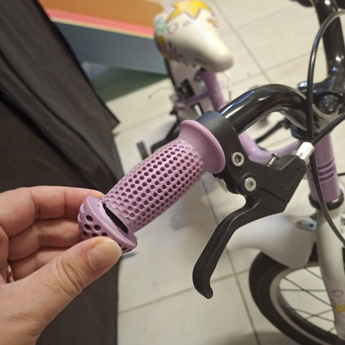 Style BMX 14" kids bike like new with training wheels, purple mermaid