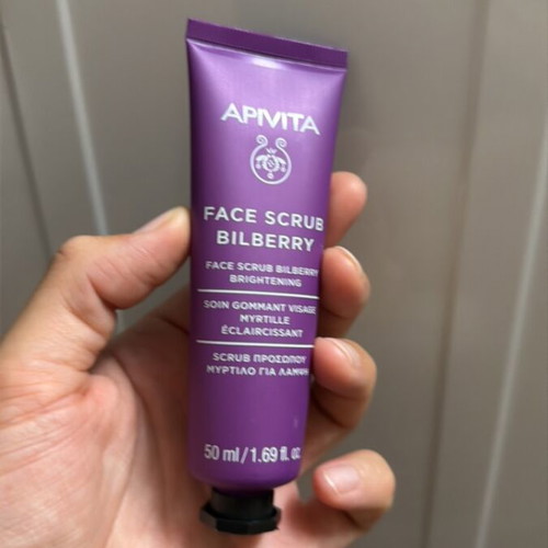 Apivita Face Scrub Bilberry for Brightening