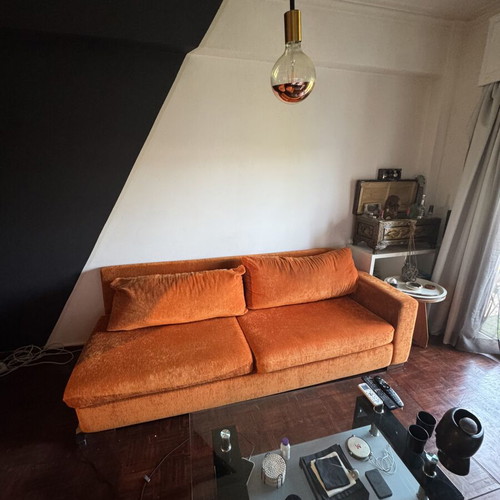 Modular sofa with reversible cushions