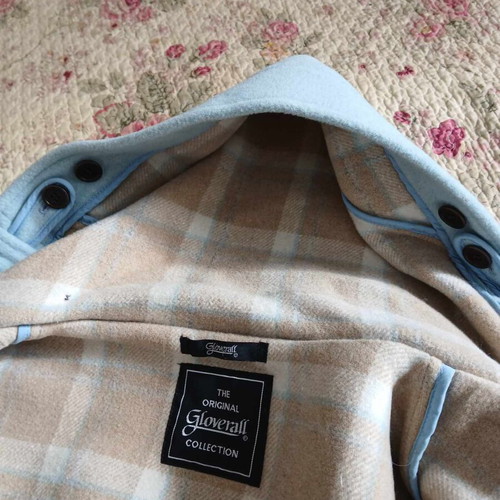 Gloverall Montgomery coat with hood like new, size XL, baby blue