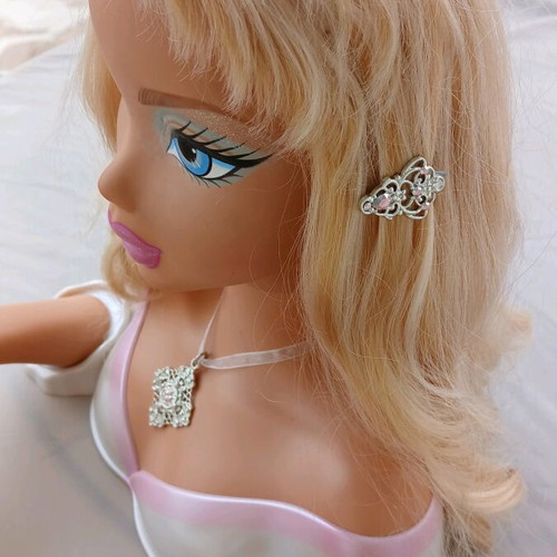 Doll head styling set with hairdressing accessories used
