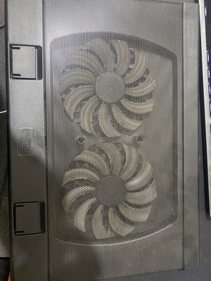 Deepcool Wind Pal FS laptop cooling pad up to 17.3" like new with 2 fans