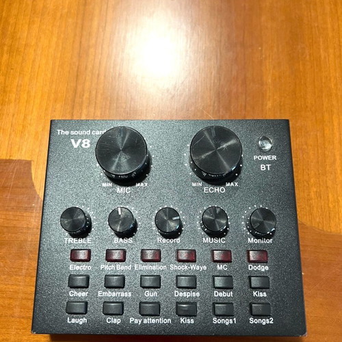 V8 external professional sound card with Bluetooth connection like new