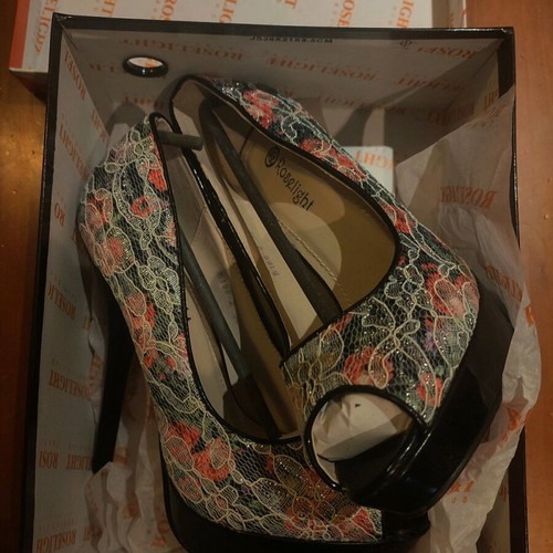 Stiletto shoes new, multicolored, size 38