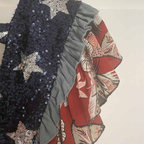 Jerkis vest one size, like new, multicolor with sequins