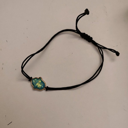 Hamsa hand bracelet like new