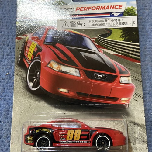 Hot Wheels 2015 Ford Performance Set like new