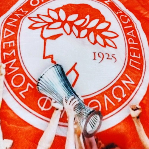 Olympiacos fleece blanket new with Conference League 2024 award design