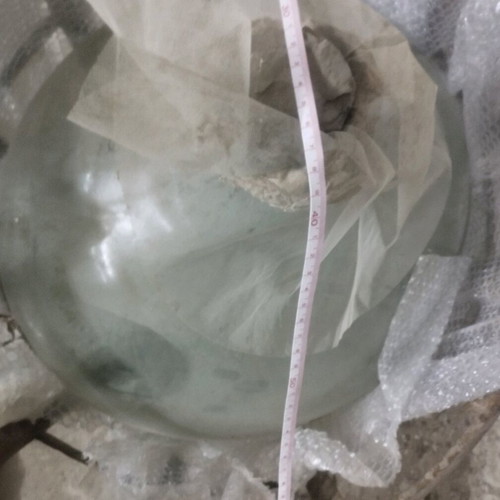 Very large demijohn