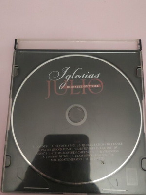 Julio Iglesias The Golden Hits CD like new