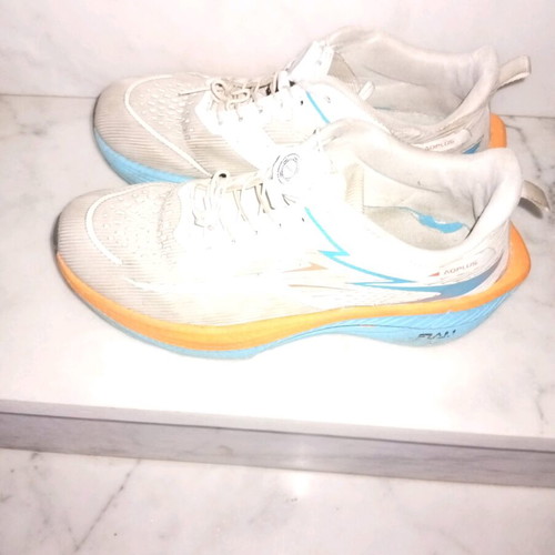 Athletic shoes used, size 43, white and blue