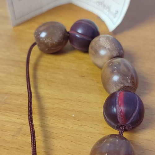 Collectible Begleri horn and Kouk bead like new