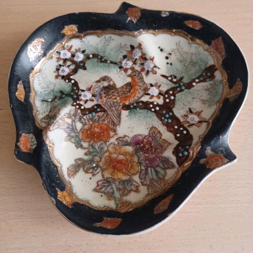 Royal Satsuma ashtray in excellent condition