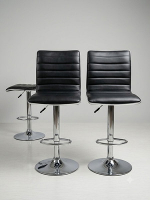 Bar stools used, set of 4, black leather and chrome base