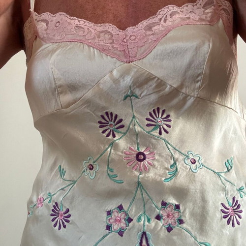 Camisole Anitsa Paris 100% silk with lace like new, pink and beige