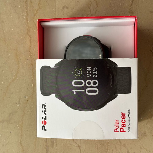 Polar Pacer GPS Running Watch new with charging cable and extra strap