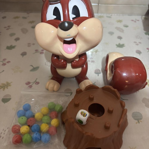 Squirrel Board Game like new, missing box