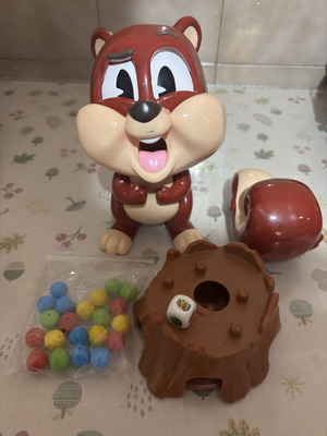 Squirrel Board Game like new, missing box