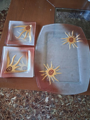 Glass plate set with 6 plates like new, possibly Moda Nostra