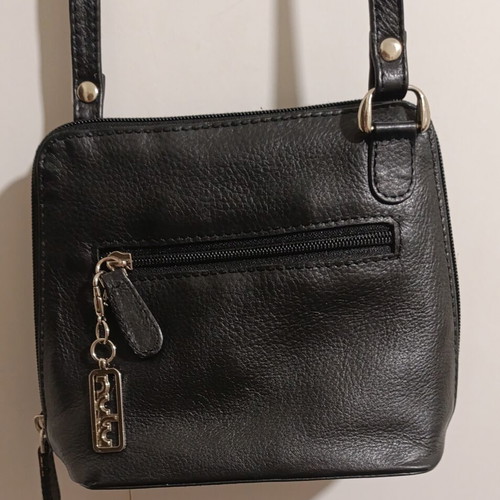 Shoulder crossbody bag like new, genuine soft leather, black