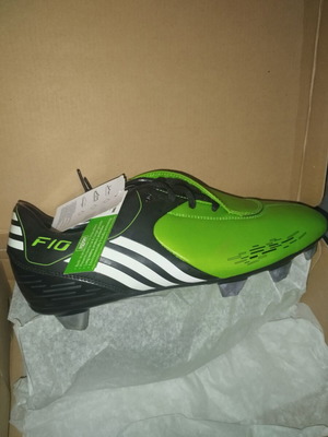 Adidas F10 2010 football boots new, size 44.5, green
