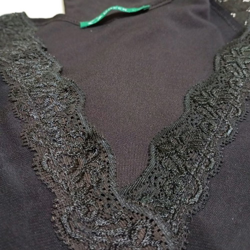 Women's elastic blouse with lace brown like new