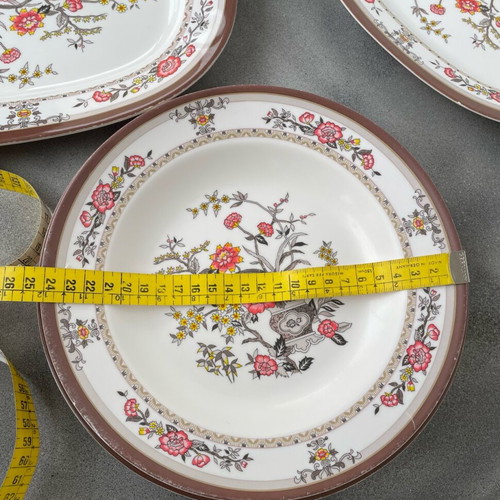 Superware dinnerware set used, 10 deep, 10 shallow, 7 fruit plates, 2 platters