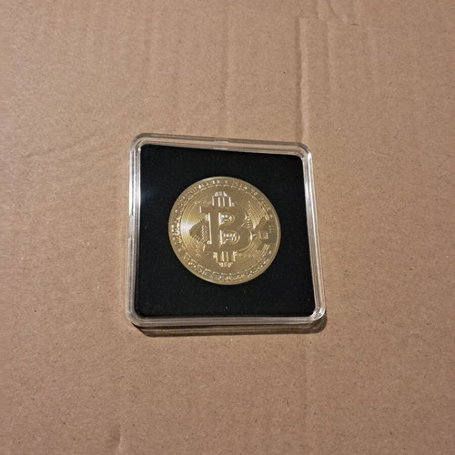 Collectible Bitcoin gold coin in case with certificate 24K new
