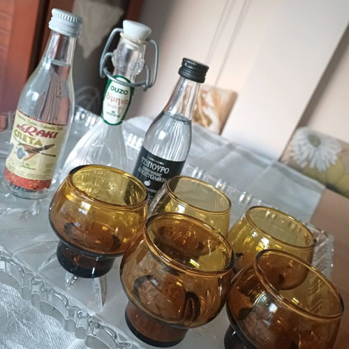 Vintage liqueur glasses set amber with crystal tray and 3 miniature bottles like new