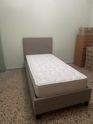 Κρεβάτι μονό με στρώμα σαν καινούργιο, 1,00x2,13μ