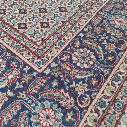 Rug like new, 1.94 x 2.50 meters, set of 2 pieces