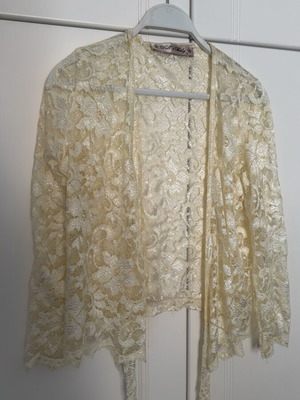 Lace top-jacket white with tie like new