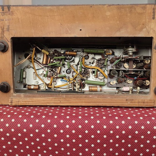 Vintage Antique Radio like new