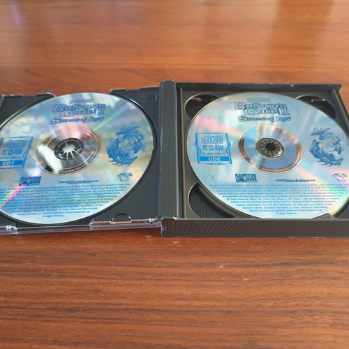 Baldur's Gate II Shadows of Amn PC game used, 4 CD set