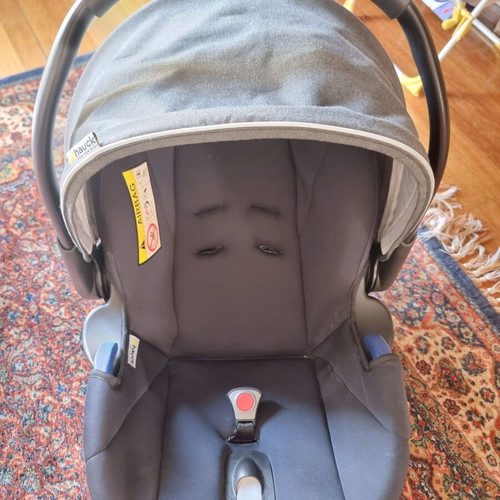 Hauck 3-in-1 stroller system like new, gray-black