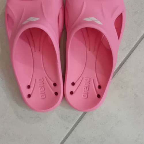 Arena children's swimming slippers size 31, pink, non-slip