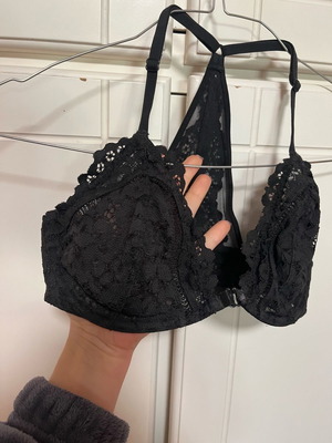Σουτιέν Victoria secret μαύρο χωρίς μπανέλα με κούμπωμα μπροστά 32D/E70