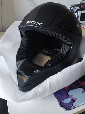 Κράνος motocross μέγεθος Μ μαύρο ματ καινούργιο