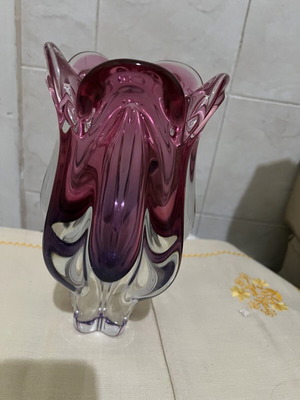 Vintage Murano flower vase like new with pink and blue bicolor