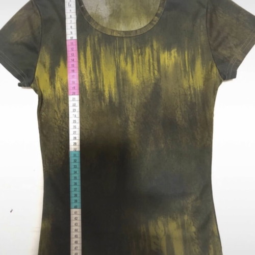 T-shirt like new, two-tone khaki-green, size S