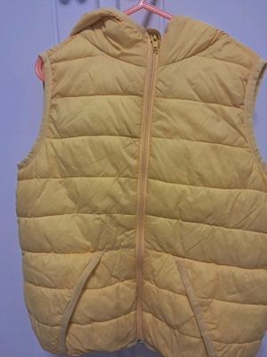 Benetton Sleeveless Jacket For 4-Year-Old Boy Like New