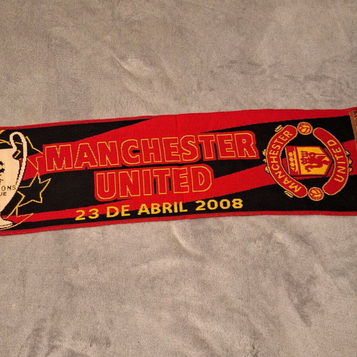 Collector's football scarf F.C. Barcelona – Manchester United like new