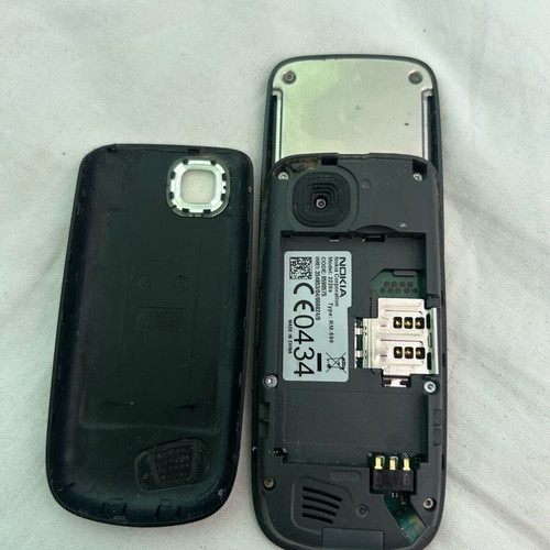Nokia 2220s used phone without battery needs new panel
